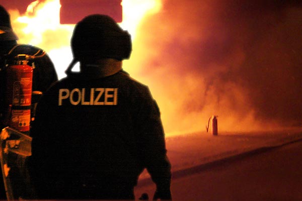 Randale - Verletzte - Festnahmen - Hamburger Schanzenfest wird seinem Ruf wieder gerecht 