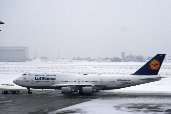 Winterwetter sorgt für Flugausfälle in Deutschland