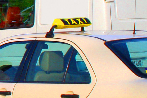 Taxifahrer bei Angriff in Borna verletzt