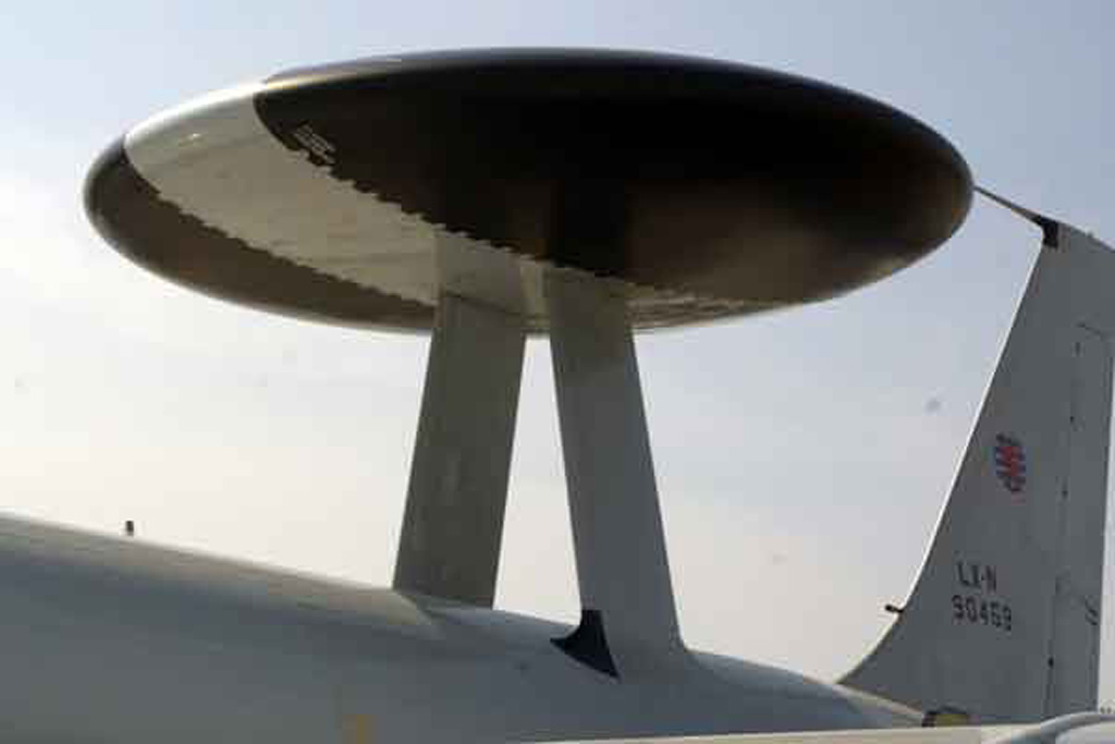 NATO plant Einsatzende und Ersatz der AWACS-Flugzeuge